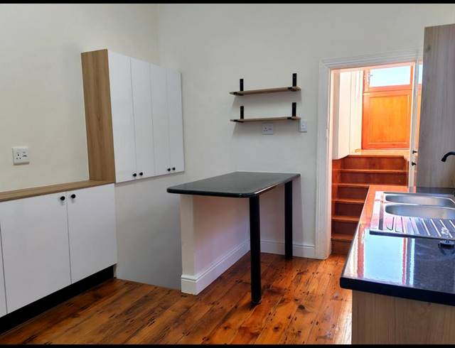 2 BEDROOM HOUSE FOR SALE IN WOODSTOCK UPPER